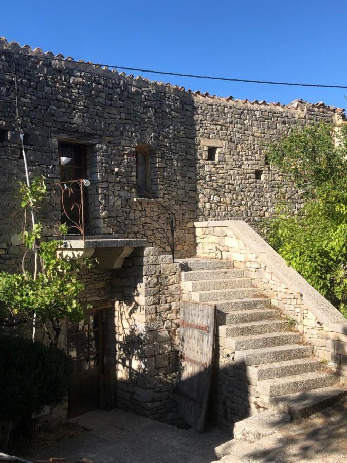 Hotel La tour des Baronnies à Saint-Auban-sur-lʼOuvèze Extérieur photo